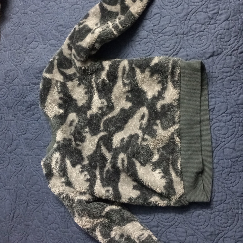Boys sweat shirt